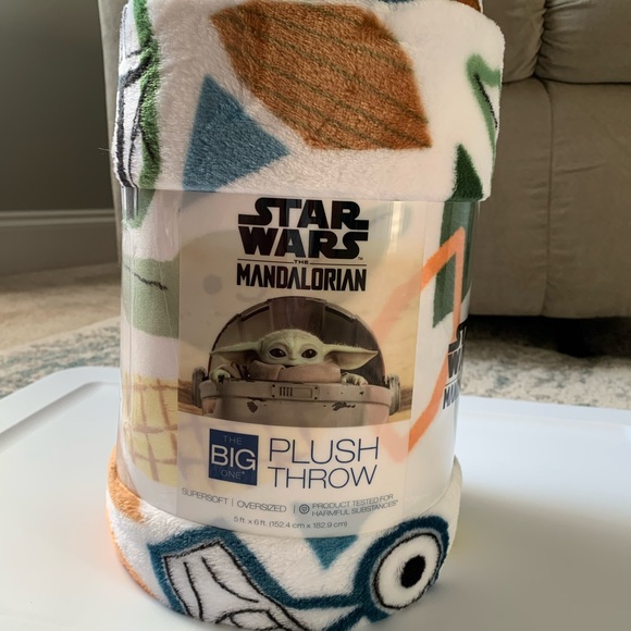 Other - Disney - Star Wars Mandalorian Oversized Plush Throw